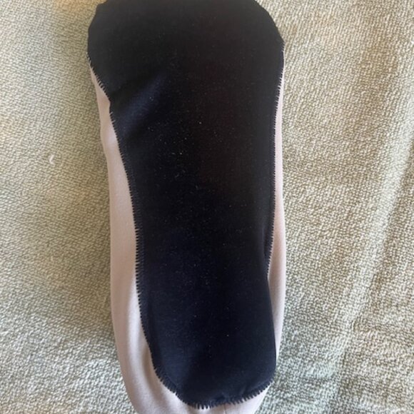 Ondo yoga, pilates, barre socks NEW Size Large Color Sand/beige - Picture 4 of 5